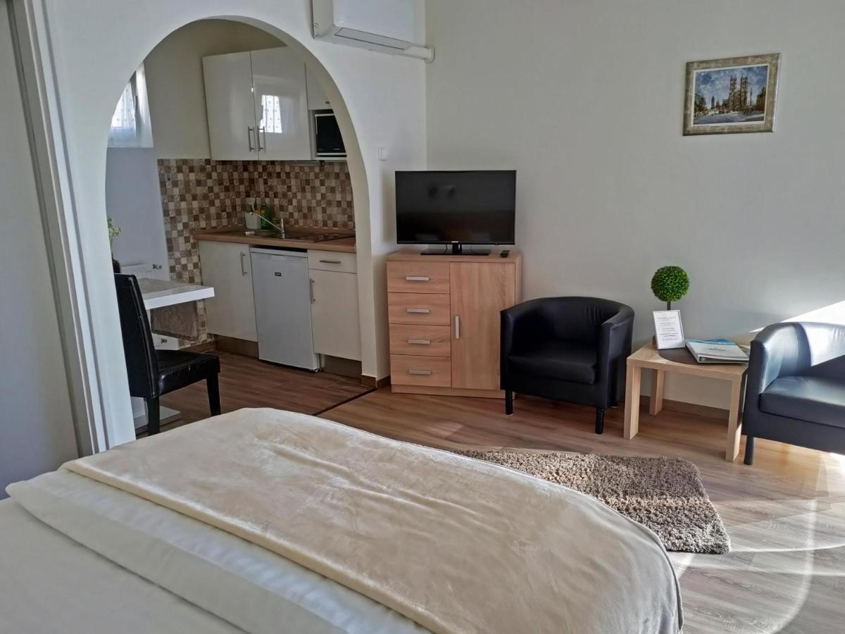 Szecsenyi Apartman Хевиз Экстерьер фото