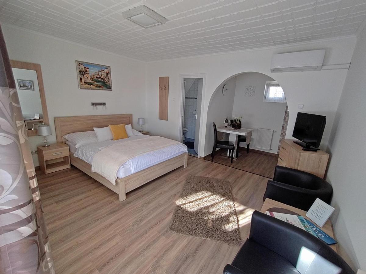 Szecsenyi Apartman Хевиз Экстерьер фото